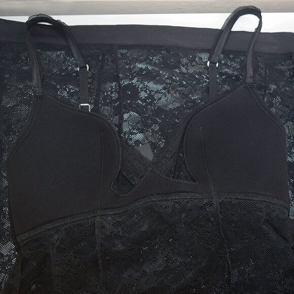 Intimissimi Sensual Stretch Lace Chemise With Padded Cups / Black Slip - Picture 9 of 12